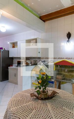 Casa à venda com 370m², 6 quartos e 5 vagas Casa à venda com 370m², 6 quartos e 5 vagasCopa