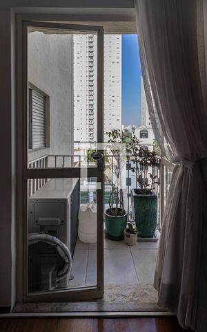 Apartamento à venda com 86m², 2 quartos e 1 vaga Apartamento à venda com 86m², 2 quartos e 1 vagaSala