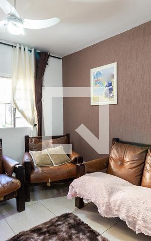 Casa à venda com 250m², 5 quartos e 5 vagasEdícula - Sala de Estar