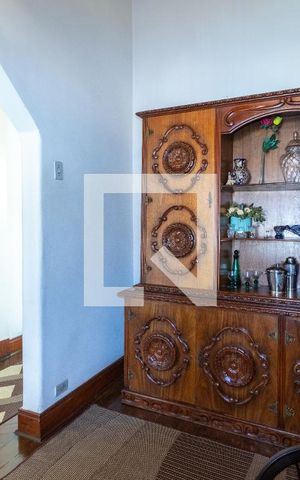 Casa à venda com 250m², 5 quartos e 5 vagasSala de Estar