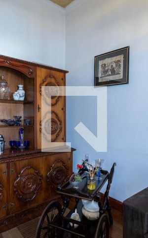 Casa à venda com 250m², 5 quartos e 5 vagasSala de Estar