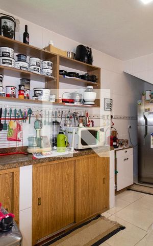 Casa à venda com 250m², 5 quartos e 5 vagasEdícula - Cozinha