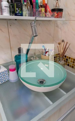 Casa à venda com 250m², 5 quartos e 5 vagasEdícula - Banheiro 2
