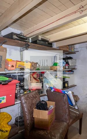 Casa à venda com 250m², 5 quartos e 5 vagasDepósito/Porão