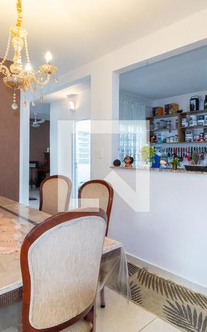 Casa à venda com 250m², 5 quartos e 5 vagasEdícula - Sala de Jantar