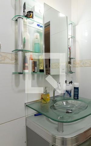 Casa à venda com 250m², 5 quartos e 5 vagasEdícula - Banheiro 1