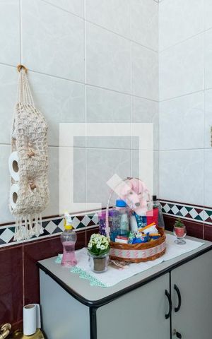 Casa à venda com 250m², 5 quartos e 5 vagasBanheiro 1