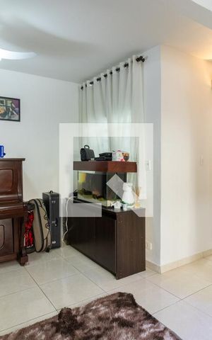 Casa à venda com 250m², 5 quartos e 5 vagasEdícula - Sala de Estar