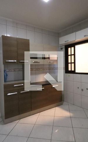 Casa para alugar com 73m², 3 quartos e 2 vagasCozinha