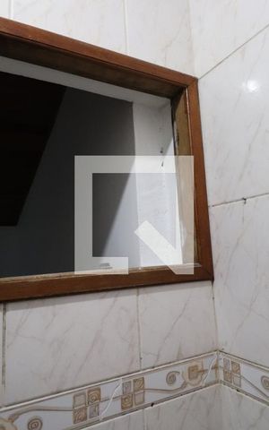 Casa para alugar com 73m², 3 quartos e 2 vagasBanheiro da Suíte