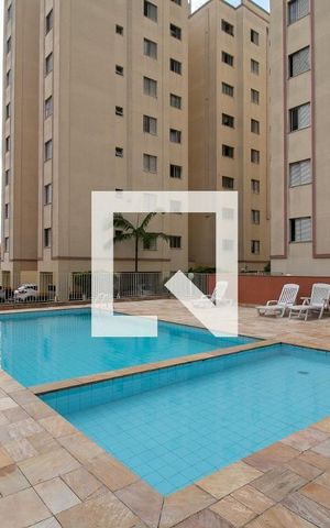 Apartamento à venda com 67m², 3 quartos e 1 vaga Apartamento à venda com 67m², 3 quartos e 1 vagaÁrea Comum - Piscina