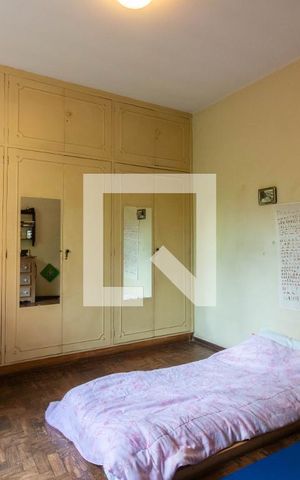 Casa à venda com 338m², 4 quartos e 2 vagasQuarto 1 