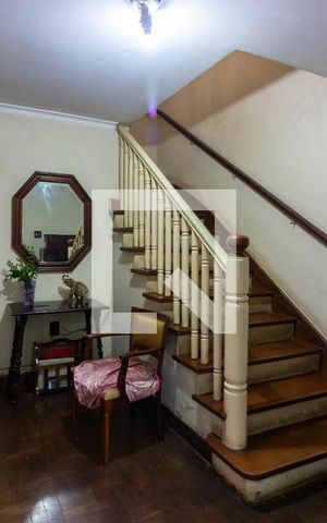 Casa à venda com 338m², 4 quartos e 2 vagasHall de entrada