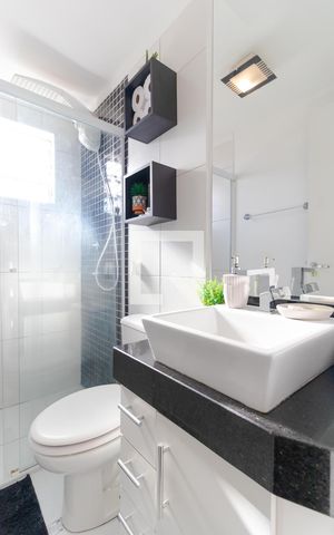 Apartamento à venda com 48m², 2 quartos e 1 vaga Apartamento à venda com 48m², 2 quartos e 1 vagaBanheiro