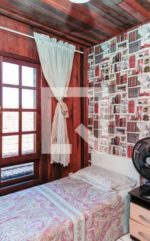 Casa à venda com 200m², 3 quartos e 2 vagas Casa à venda com 200m², 3 quartos e 2 vagasQuarto 3