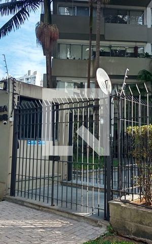 Apartamento à venda com 160m², 3 quartos e 3 vagas Apartamento à venda com 160m², 3 quartos e 3 vagasFachada do Condomínio