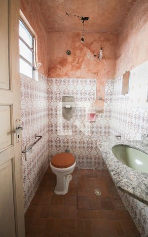 Casa à venda com 125m², 3 quartos e 2 vagasbanheiro de serviço