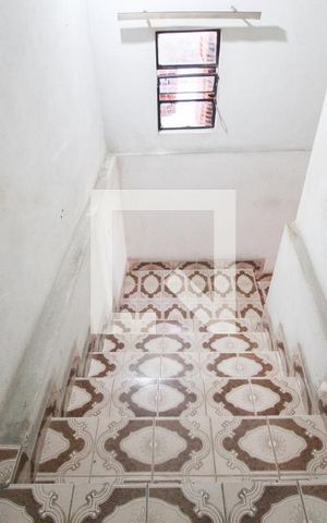 Casa à venda com 125m², 3 quartos e 2 vagasescada acesso sala