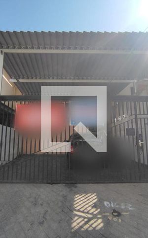Casa à venda com 125m², 3 quartos e 2 vagas Casa à venda com 125m², 3 quartos e 2 vagasfachada