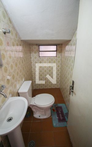 Casa à venda com 125m², 3 quartos e 2 vagaslavabo