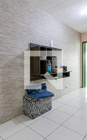 Casa à venda com 60m², 2 quartos e sem vagaSala