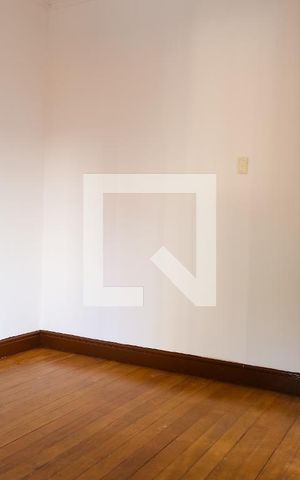 Casa à venda com 320m², 3 quartos e 1 vaga Casa à venda com 320m², 3 quartos e 1 vagaQuarto