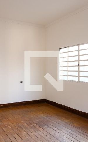 Casa à venda com 320m², 3 quartos e 1 vaga Casa à venda com 320m², 3 quartos e 1 vagaSala