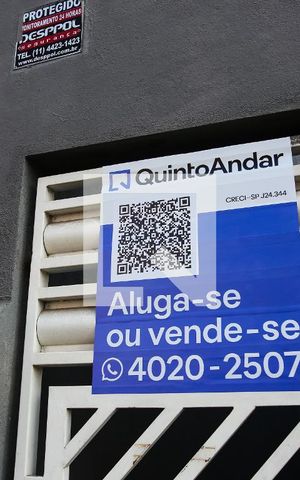 Casa à venda com 320m², 3 quartos e 1 vaga Casa à venda com 320m², 3 quartos e 1 vagaFachada