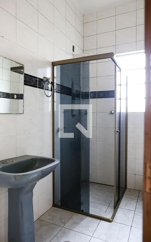 Casa à venda com 320m², 3 quartos e 1 vaga Casa à venda com 320m², 3 quartos e 1 vagaBanheiro