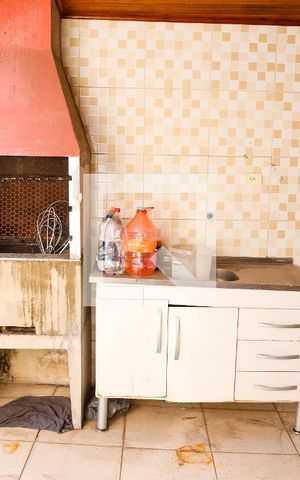 Casa à venda com 320m², 3 quartos e 1 vaga