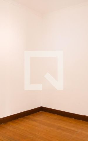 Casa à venda com 320m², 3 quartos e 1 vaga Casa à venda com 320m², 3 quartos e 1 vagaQuarto
