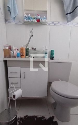 Casa à venda com 300m², 8 quartos e 1 vaga Casa à venda com 300m², 8 quartos e 1 vagaBanheiro 1 Casa 1
