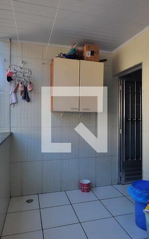 Casa à venda com 192m², 3 quartos e 1 vagaÁrea de Serviço