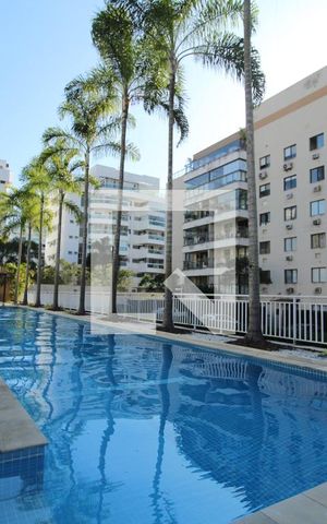 Apartamento para alugar com 240m², 2 quartos e 2 vagasÁrea Comum - Piscina