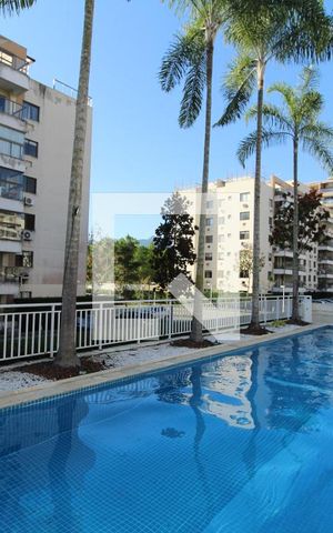 Apartamento para alugar com 240m², 2 quartos e 2 vagasÁrea Comum - Piscina