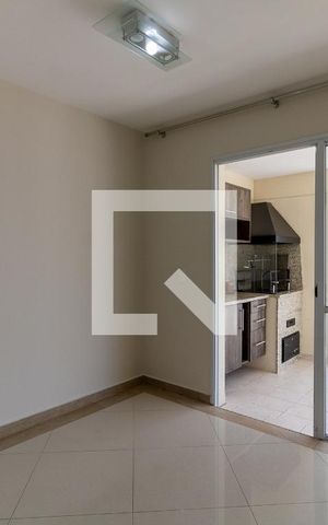 Apartamento à venda com 103m², 4 quartos e 2 vagas Apartamento à venda com 103m², 4 quartos e 2 vagasSala