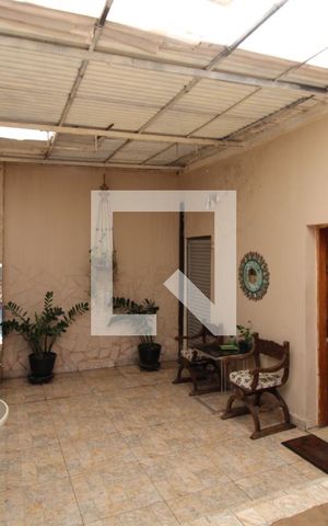 Casa à venda com 260m², 3 quartos e 2 vagasGaragem