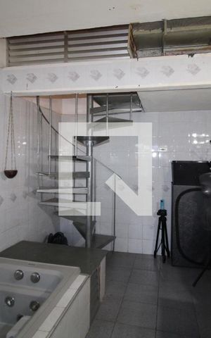 Casa à venda com 260m², 3 quartos e 2 vagasBanheiro da Suíte
