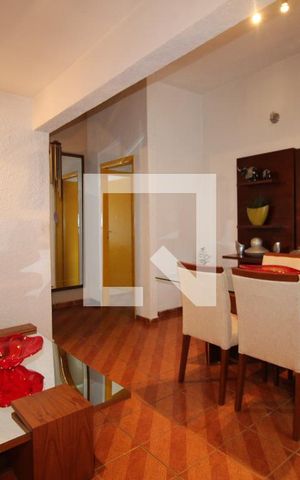 Casa à venda com 260m², 3 quartos e 2 vagasSala