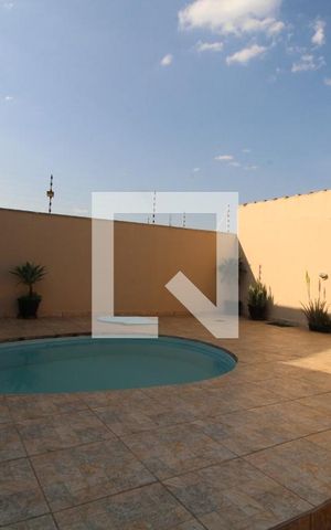 Casa à venda com 260m², 3 quartos e 2 vagasQuintal