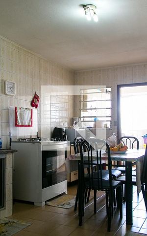 Casa à venda com 130m², 4 quartos e 1 vagaCozinha