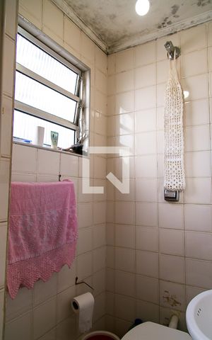 Casa à venda com 130m², 4 quartos e 1 vagaBanheiro de Serviço