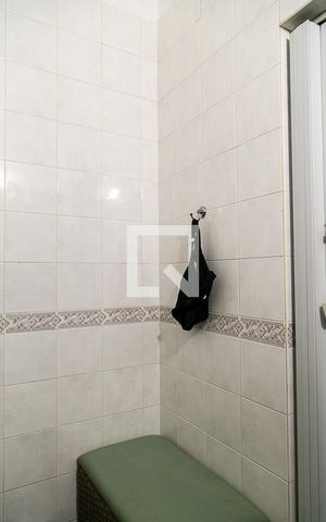 Casa à venda com 130m², 4 quartos e 1 vagaBanheiro