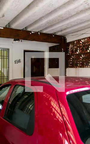Casa à venda com 130m², 4 quartos e 1 vagaGaragem