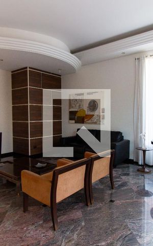 Apartamento à venda com 130m², 3 quartos e 3 vagas Apartamento à venda com 130m², 3 quartos e 3 vagasHall social