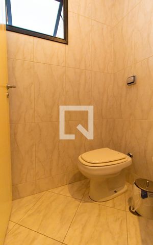 Apartamento à venda com 130m², 3 quartos e 3 vagas Apartamento à venda com 130m², 3 quartos e 3 vagasLavabo