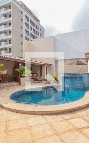Casa de condomínio à venda com 600m², 6 quartos e 2 vagasPiscina