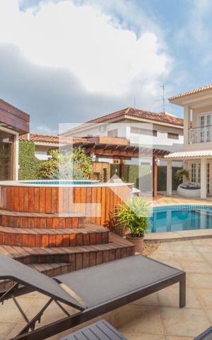 Casa de condomínio à venda com 600m², 6 quartos e 2 vagasÁrea Externa