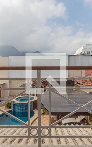 Casa de condomínio à venda com 600m², 6 quartos e 2 vagasVaranda