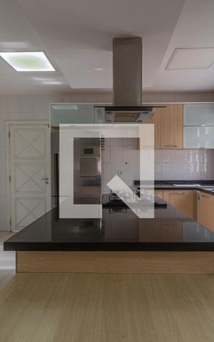 Casa de condomínio à venda com 600m², 6 quartos e 2 vagasCozinha